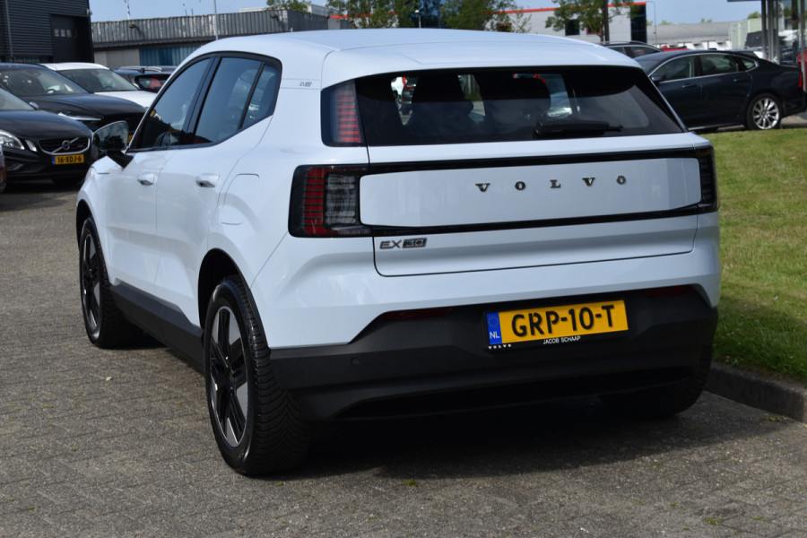 Volvo EX30 Extended Range 272PK Core 69 kWh | All season | Stoelverwarming | Stuurverwarming | ACC | BLIS |