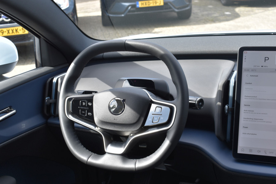 Volvo EX30 Extended Range 272PK Core 69 kWh | All season | Stoelverwarming | Stuurverwarming | ACC | BLIS |