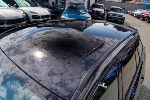 BMW 5 Serie Touring 520i High Executive | M-Pakket | Harman/Kardon | Panorama | Camera | Head up Display | LED | Trekhaak |