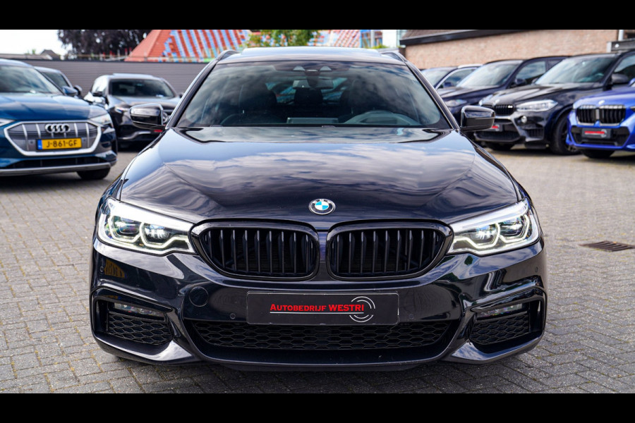 BMW 5 Serie Touring 520i High Executive | M-Pakket | Harman/Kardon | Panorama | Camera | Head up Display | LED | Trekhaak |