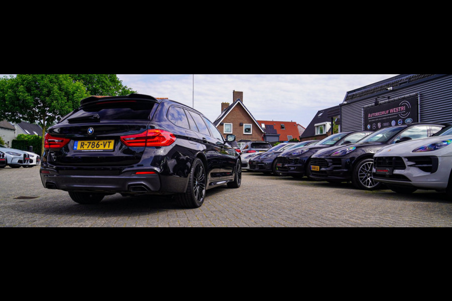 BMW 5 Serie Touring 520i High Executive | M-Pakket | Harman/Kardon | Panorama | Camera | Head up Display | LED | Trekhaak |