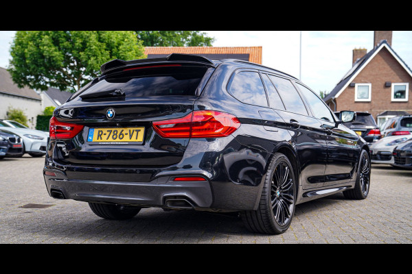 BMW 5 Serie Touring 520i High Executive | M-Pakket | Harman/Kardon | Panorama | Camera | Head up Display | LED | Trekhaak |