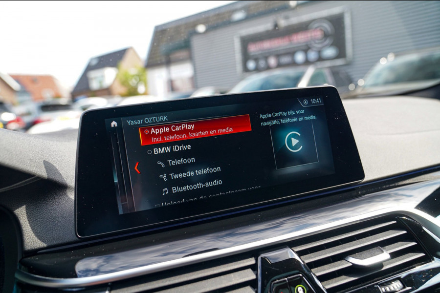 BMW 5 Serie Touring 520i High Executive | M-Pakket | Harman/Kardon | Panorama | Camera | Head up Display | LED | Trekhaak |
