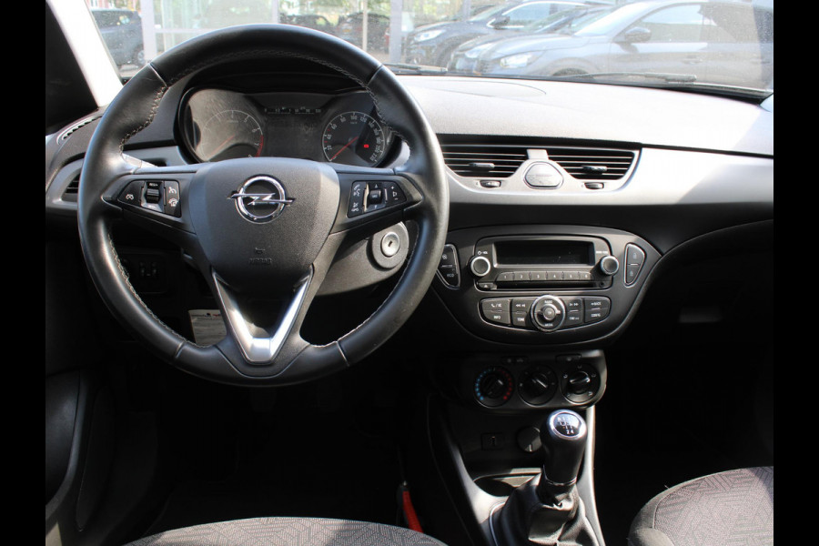 Opel Corsa 1.4 Favourite | CRUISE CONTROL | 12 MAANDEN BOVAG GARANTIE |