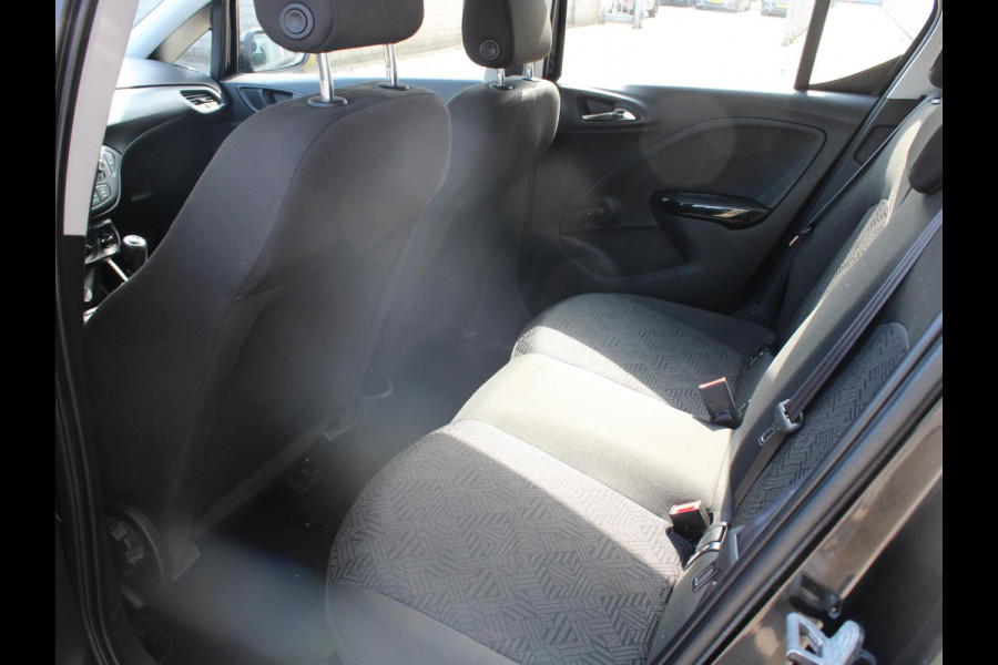 Opel Corsa 1.4 Favourite | CRUISE CONTROL | 12 MAANDEN BOVAG GARANTIE |