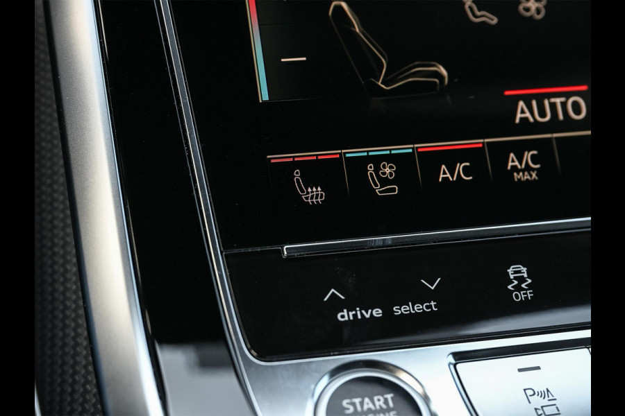 Audi Q8 60 TFSI e quattro Pro Line S Competition | Audi exclusive | 5 jaar garantie | Panoramadak | Massage stoelen | 4 Wiel besturing | Soft-close | Elektr. Trekhaak | Achterasbesturing | Oled achterlichten
