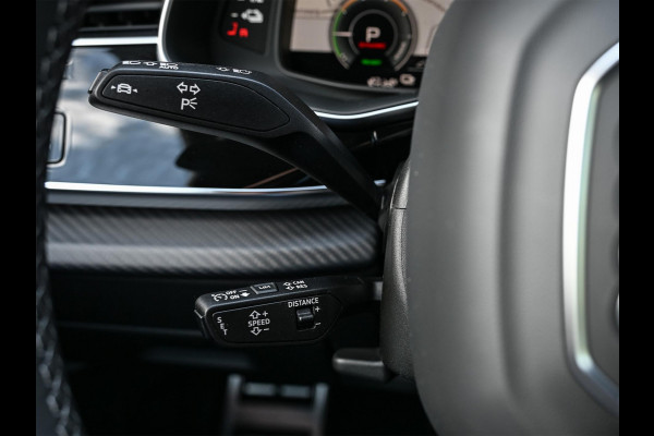 Audi Q8 60 TFSI e quattro Pro Line S Competition | Audi exclusive | 5 jaar garantie | Panoramadak | Massage stoelen | 4 Wiel besturing | Soft-close | Elektr. Trekhaak | Achterasbesturing | Oled achterlichten
