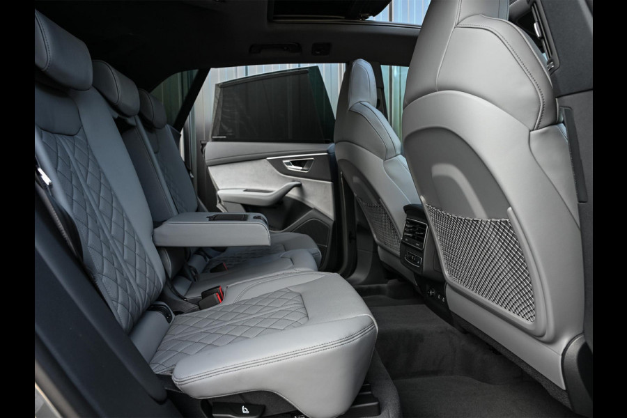 Audi Q8 60 TFSI e quattro Pro Line S Competition | Audi exclusive | 5 jaar garantie | Panoramadak | Massage stoelen | 4 Wiel besturing | Soft-close | Elektr. Trekhaak | Achterasbesturing | Oled achterlichten