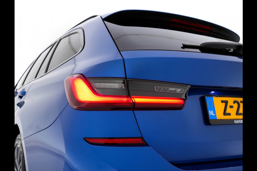 BMW 3 Serie Touring 330e M-Sportpack High Executive (Plug-in) Aut. *LEATHER-MICROFIBRE | FULL-LED | DIGI-COCKPIT | HEATED-SPORTSEATS | CAMERA | CARPLAY | SHIFTPADDLES | NAVI-FULLMAP | PRIVACY-GLASS | ECC | PDC | CRUISE | TOWBAR | 18''ALU*