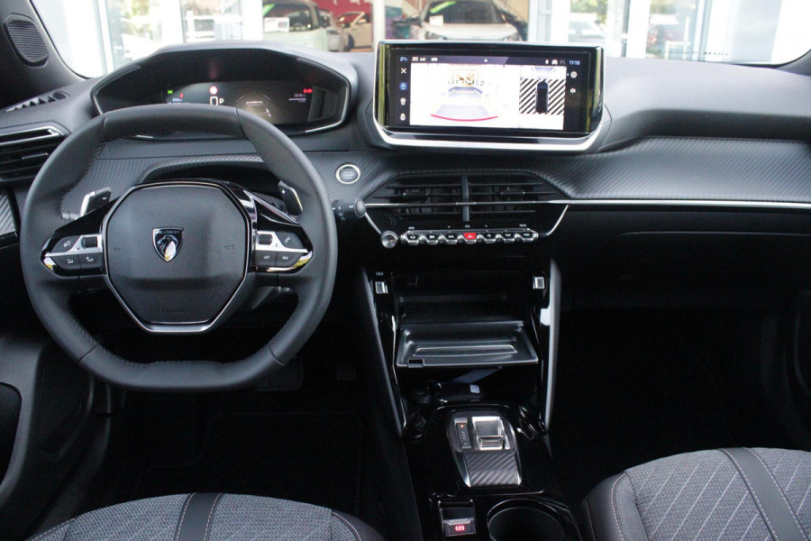 Peugeot 2008 1.2 Hybrid 145PK AUTOMAAT ALLURE | NAVIGATIE | KEYLESS ENTRY/START | DRAADLOZE TELEFOONLADER | DRAADLOZE APPLE CARPLAY/ANDROID AUTO | CAMERA VOOR + ACHTER | PARKEERSENSOREN VOOR + ACHTER | LICHTMETALEN VELGEN 17" | CLIMATE CONTROL | ADAPTIVE CRUISE CONTROL | DODEHOEK DETECTIE |