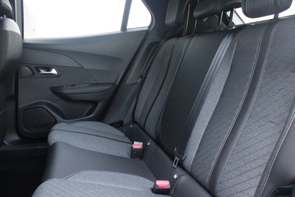 Peugeot 2008 1.2 Hybrid 145PK AUTOMAAT ALLURE | NAVIGATIE | KEYLESS ENTRY/START | DRAADLOZE TELEFOONLADER | DRAADLOZE APPLE CARPLAY/ANDROID AUTO | CAMERA VOOR + ACHTER | PARKEERSENSOREN VOOR + ACHTER | LICHTMETALEN VELGEN 17" | CLIMATE CONTROL | ADAPTIVE CRUISE CONTROL | DODEHOEK DETECTIE |