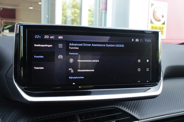 Peugeot 2008 1.2 Hybrid 145PK AUTOMAAT ALLURE | NAVIGATIE | KEYLESS ENTRY/START | DRAADLOZE TELEFOONLADER | DRAADLOZE APPLE CARPLAY/ANDROID AUTO | CAMERA VOOR + ACHTER | PARKEERSENSOREN VOOR + ACHTER | LICHTMETALEN VELGEN 17" | CLIMATE CONTROL | ADAPTIVE CRUISE CONTROL | DODEHOEK DETECTIE |