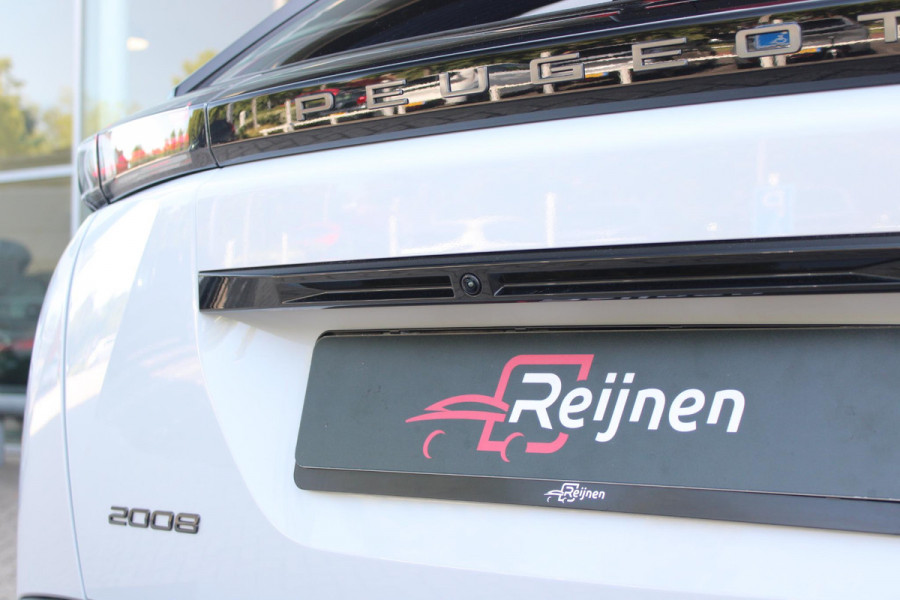 Peugeot 2008 1.2 Hybrid 145PK AUTOMAAT ALLURE | NAVIGATIE | KEYLESS ENTRY/START | DRAADLOZE TELEFOONLADER | DRAADLOZE APPLE CARPLAY/ANDROID AUTO | CAMERA VOOR + ACHTER | PARKEERSENSOREN VOOR + ACHTER | LICHTMETALEN VELGEN 17" | CLIMATE CONTROL | ADAPTIVE CRUISE CONTROL | DODEHOEK DETECTIE |