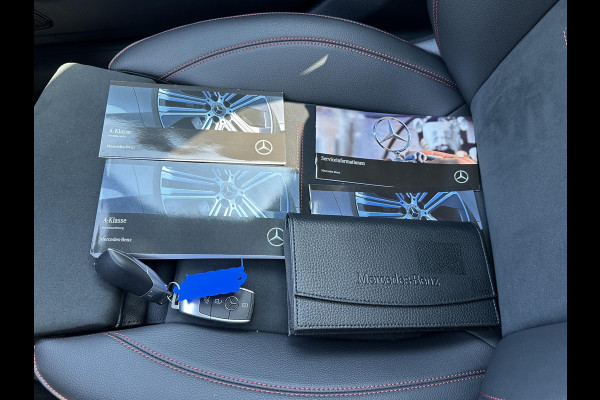 Mercedes-Benz A-Klasse 200 AMG Line PANORAMADAK | WIDESCREEN | AMBIENT LIGHT SFEERVERLICHTING | ELEKTRISCHE TREKHAAK | KEYLESS ENTRY | 360 GRADEN CAMERA | ELEKTRISCHE STOELEN MET GEHEUGEN | STOEL- + STUURVERWARMING | MEGA COMPLEET | RIJKLAAR MET 12 MND BOVAG GARANTIE |
