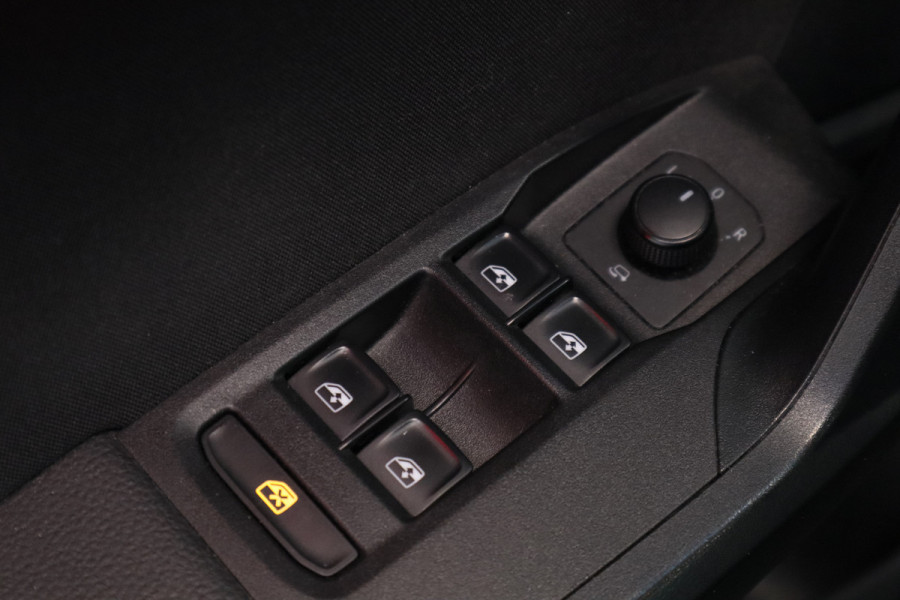 Seat Arona 1.5 TSI EVO FR Cruise/Climate PDC Navi Carplay NAP 150PK!