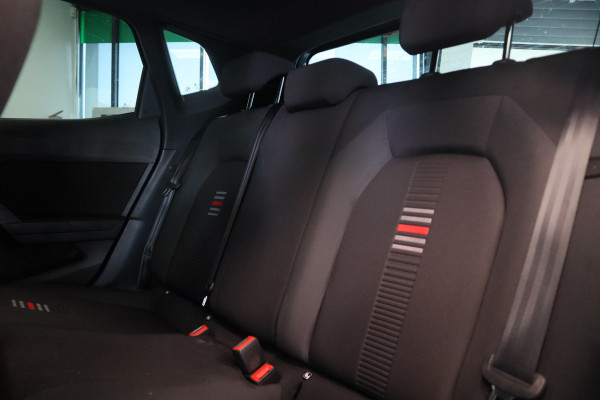 Seat Arona 1.5 TSI EVO FR Cruise/Climate PDC Navi Carplay NAP 150PK!