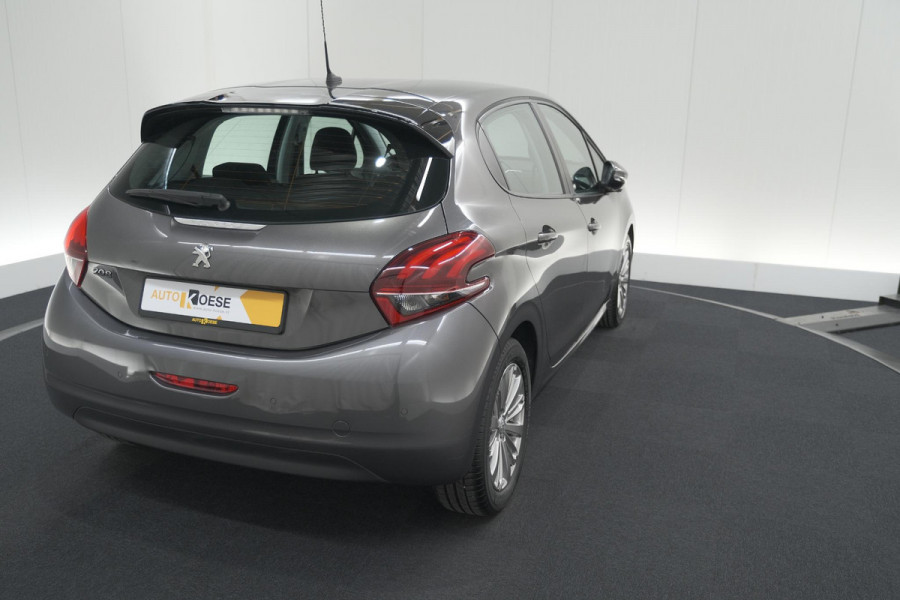 Peugeot 208 PureTech 82 Signature | Apple Carplay | Parkeersensoren | Navigatie | Airco