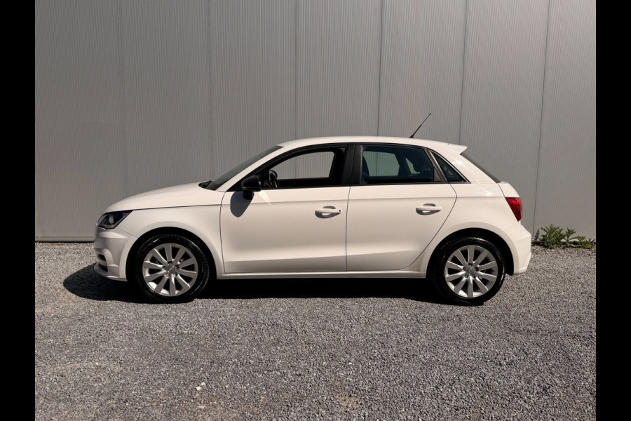Audi A1 SPORTBACK 1.0 TFSI Ambition Navigatie Cruisecontr Stoelverw PDC DealerOnderh Leder-Stof