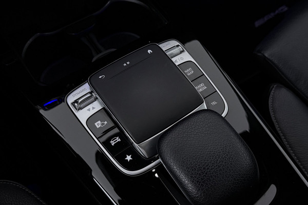 Mercedes-Benz CLA-Klasse 200 Premium Plus (SFEERVERLICHTING, PANORAMADAK, ELEKT. VERST. STOELEN, GOED ONDERHOUDEN, CAMERA)