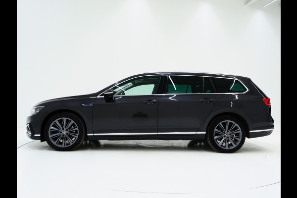 Volkswagen Passat Variant 1.4 TSI PHEV GTE | Panoramadak | Leder | Trekhaak | Massage | HUD | Keyless | Adaptive Cruise