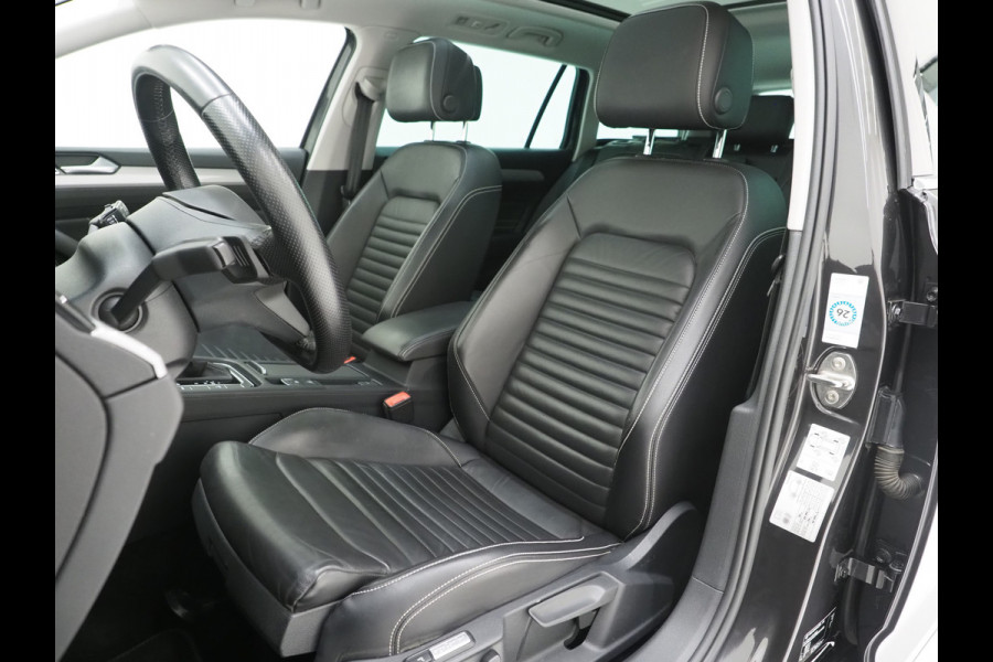 Volkswagen Passat Variant 1.4 TSI PHEV GTE | Panoramadak | Leder | Trekhaak | Massage | HUD | Keyless | Adaptive Cruise