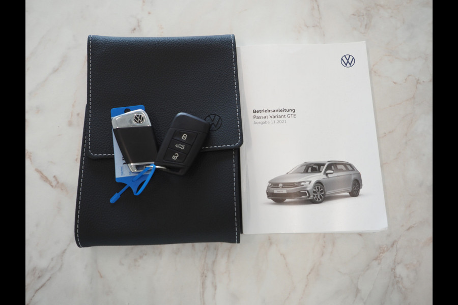 Volkswagen Passat Variant 1.4 TSI PHEV GTE | Panoramadak | Leder | Trekhaak | Massage | HUD | Keyless | Adaptive Cruise