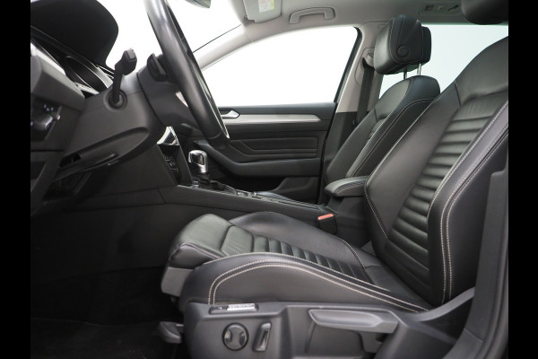 Volkswagen Passat Variant 1.4 TSI PHEV GTE | Panoramadak | Leder | Trekhaak | Massage | HUD | Keyless | Adaptive Cruise