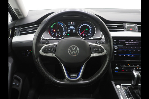 Volkswagen Passat Variant 1.4 TSI PHEV GTE | Panoramadak | Leder | Trekhaak | Massage | HUD | Keyless | Adaptive Cruise