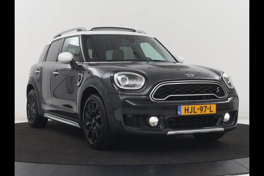 MINI Countryman 2.0 Cooper S ALL4 Chili | Panoramadak | Leder | Stoelverwarming | Adaptive cruise | Head-Up | Carplay | Keyless | Navigatie | Sportstoelen | Climate control | Bluetooth