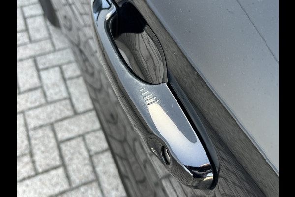 Ford Kuga Plug-In Hybrid ST-Line X PANODAK! TECHPACK! WINTERPACK!