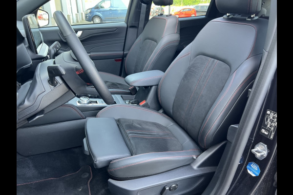 Ford Kuga Plug-In Hybrid ST-Line X PANODAK! TECHPACK! WINTERPACK!