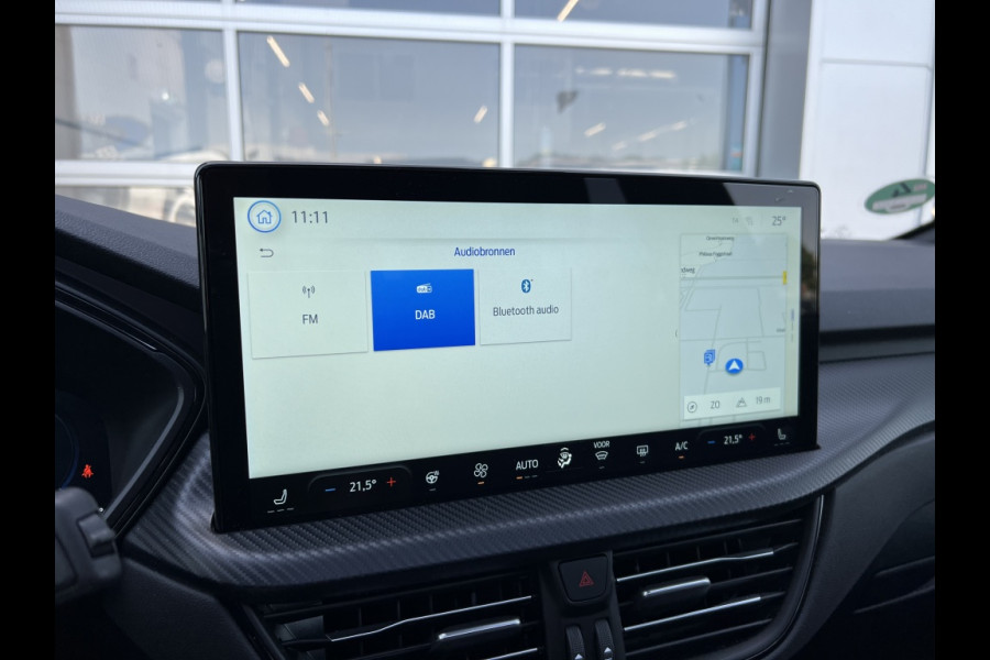 Ford Kuga Plug-In Hybrid ST-Line X PANODAK! TECHPACK! WINTERPACK!