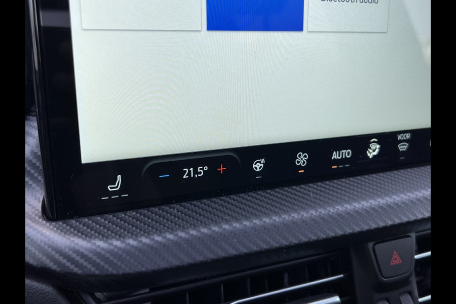 Ford Kuga Plug-In Hybrid ST-Line X PANODAK! TECHPACK! WINTERPACK!