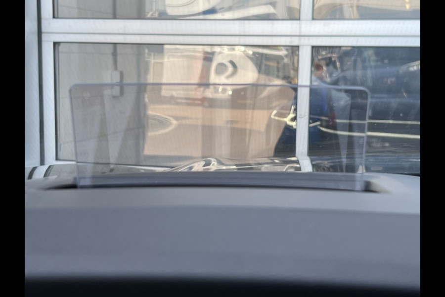 Ford Kuga Plug-In Hybrid ST-Line X PANODAK! TECHPACK! WINTERPACK!