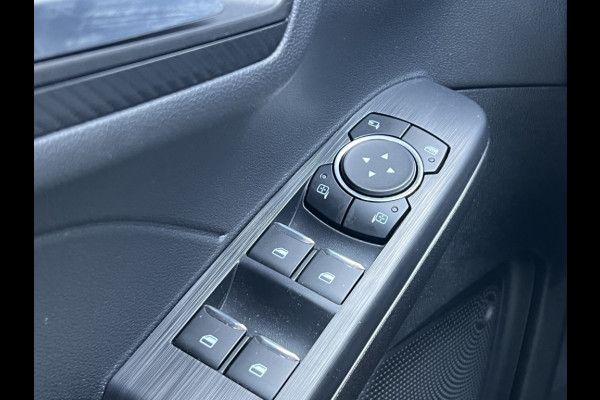 Ford Kuga Plug-In Hybrid ST-Line X PANODAK! TECHPACK! WINTERPACK!