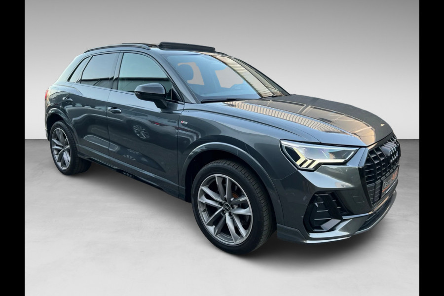 Audi Q3 45 TFSI e S edition S-LINE BLACK-LINE SOH-TEST/PANO/SFEERVERL/NAVI/V-COCKPIT/DAB/ECC/PDC/CRUISE///