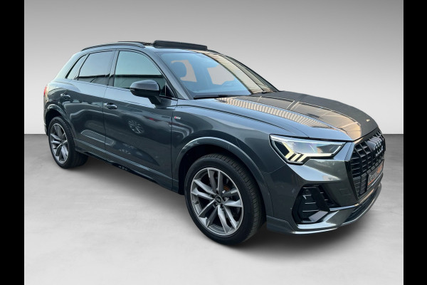 Audi Q3 45 TFSI e S edition S-LINE BLACK-LINE SOH-TEST/PANO/SFEERVERL/NAVI/V-COCKPIT/DAB/ECC/PDC/CRUISE///