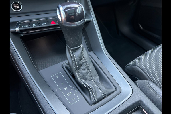 Audi Q3 45 TFSI e S edition S-LINE BLACK-LINE SOH-TEST/PANO/SFEERVERL/NAVI/V-COCKPIT/DAB/ECC/PDC/CRUISE///