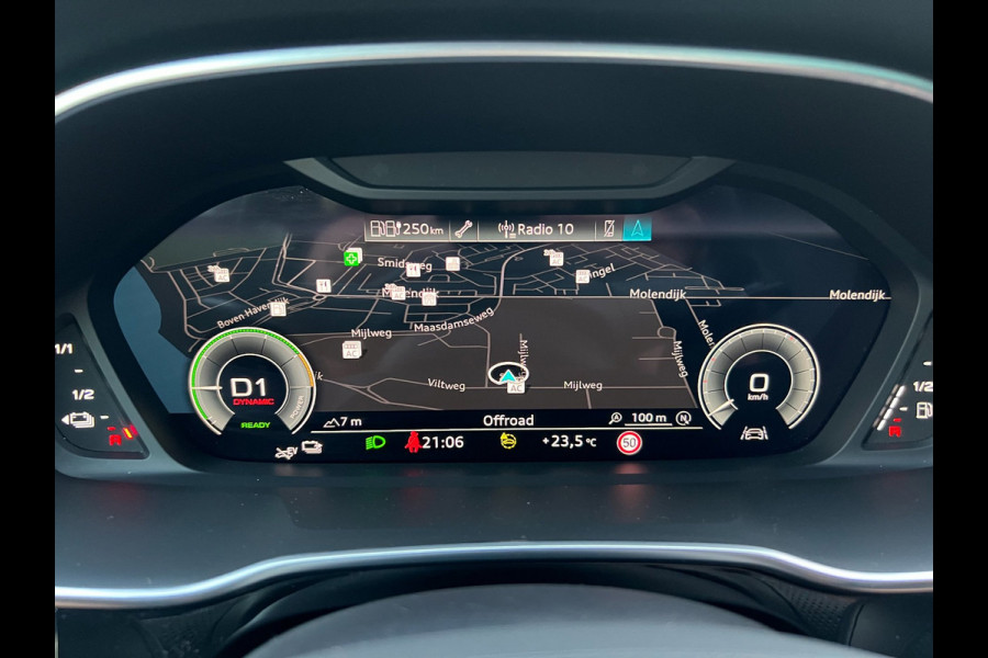 Audi Q3 45 TFSI e S edition S-LINE BLACK-LINE SOH-TEST/PANO/SFEERVERL/NAVI/V-COCKPIT/DAB/ECC/PDC/CRUISE///
