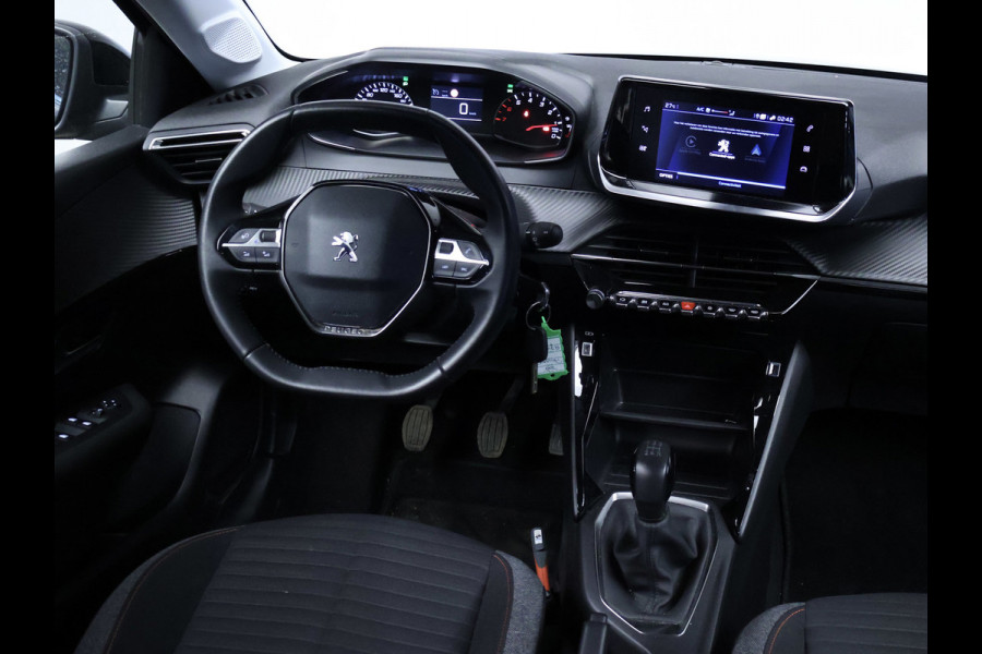 Peugeot 208 1.2 PureTech Sport (APPLE CARPLAY,NAVI,PDC,CLIMATE,CRUISE,LED,ELEKTRISCH PAKKET,SPORTSTOELEN,LM VELGEN)
