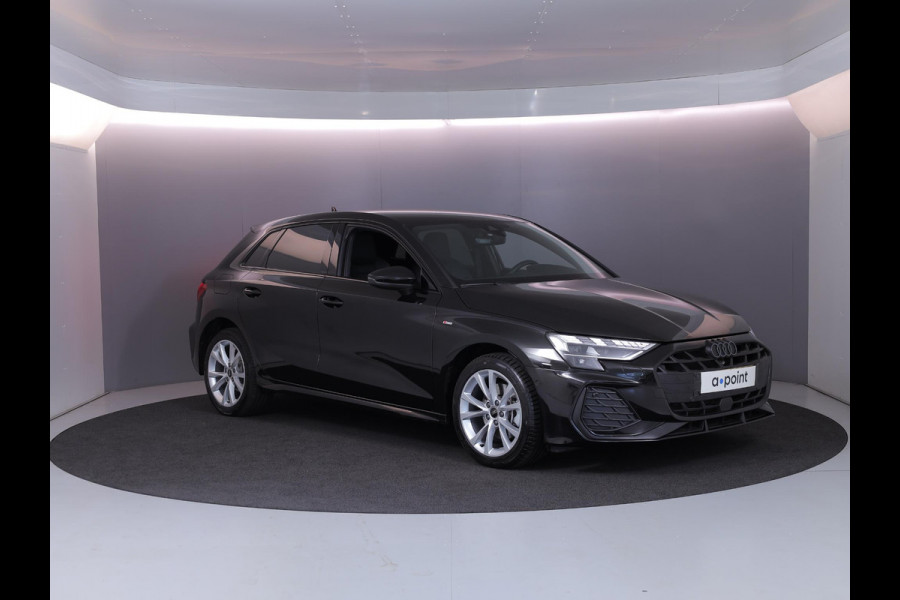 Audi A3 Sportback 40 TFSI e S edition 204 pk S-tronic | Verlengde garantie | Navigatie | Parkeersensoren (Park assist) | Achteruitrijcamera | Adaptieve cruise control | Stoelverwarming | S-Line |