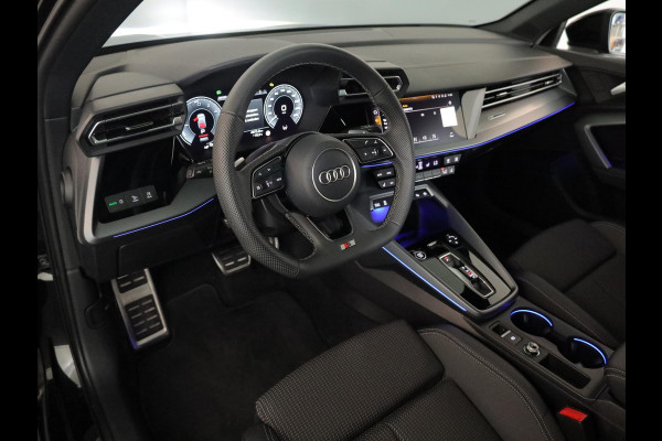 Audi A3 Sportback 40 TFSI e S edition 204 pk S-tronic | Verlengde garantie | Navigatie | Parkeersensoren (Park assist) | Achteruitrijcamera | Adaptieve cruise control | Stoelverwarming | S-Line |
