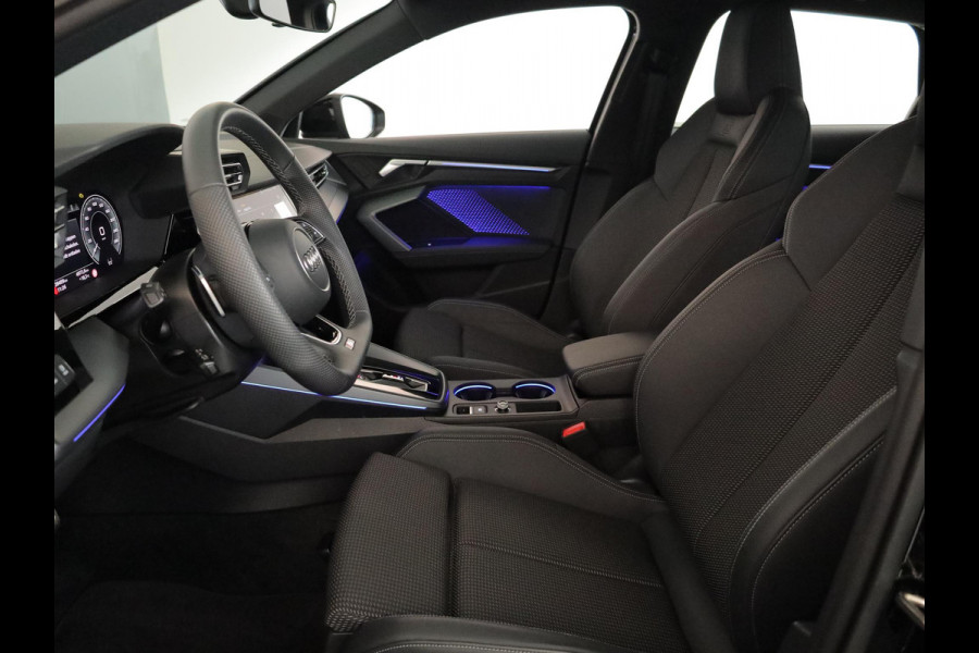 Audi A3 Sportback 40 TFSI e S edition 204 pk S-tronic | Verlengde garantie | Navigatie | Parkeersensoren (Park assist) | Achteruitrijcamera | Adaptieve cruise control | Stoelverwarming | S-Line |