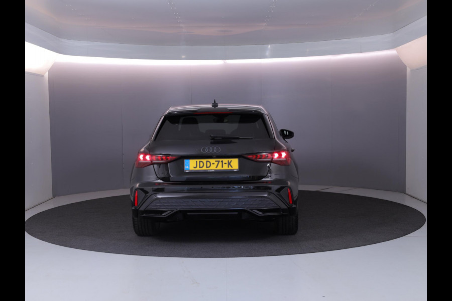 Audi A3 Sportback 40 TFSI e S edition 204 pk S-tronic | Verlengde garantie | Navigatie | Parkeersensoren (Park assist) | Achteruitrijcamera | Adaptieve cruise control | Stoelverwarming | S-Line |