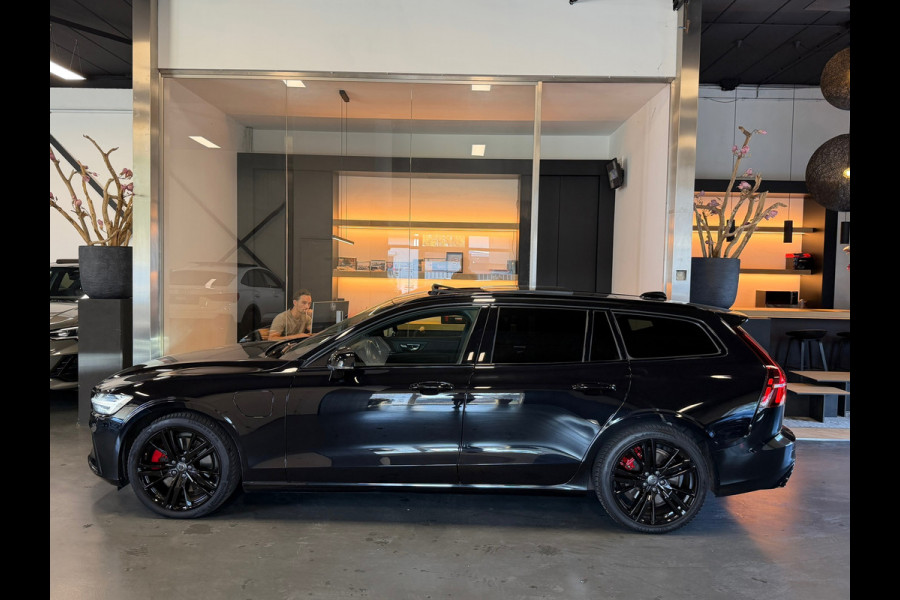 Volvo V60 2.0 T8 Twin Engine AWD R-Design 391 PK BLACK edition 2020