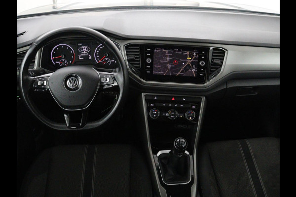 Volkswagen T-Roc 1.5 TSI Style | Trekhaak | Carplay | Adaptive cruise | Navigatie | Climate control | Parkeerhulp | Bluetooth
