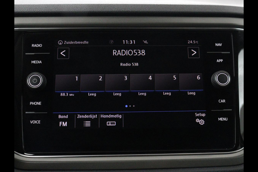 Volkswagen T-Roc 1.5 TSI Style | Trekhaak | Carplay | Adaptive cruise | Navigatie | Climate control | Parkeerhulp | Bluetooth