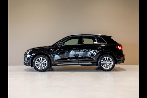 Audi Q3 35 TFSI 2x S-Line edition / 150pk / Panorama dak / Dodehoek herkenning /
