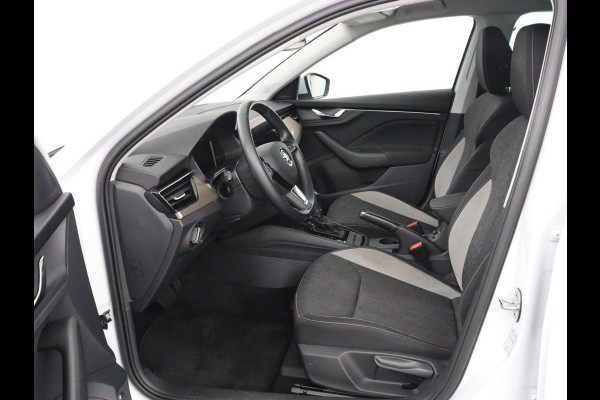 Škoda SCALA 1.0 TSI Business Edition | Stoelverwarming | Trekhaak | Camera | Virtual Cockpit | Carplay | Navigatie | Keyless | Climate control | Full LED | Cruise control | Bluetooth
