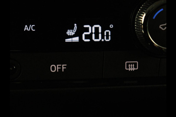 Škoda SCALA 1.0 TSI Business Edition | Stoelverwarming | Trekhaak | Camera | Virtual Cockpit | Carplay | Navigatie | Keyless | Climate control | Full LED | Cruise control | Bluetooth